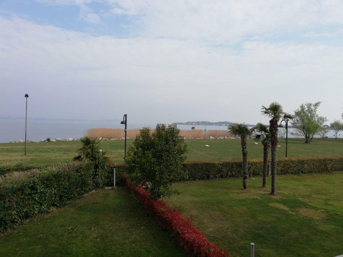 Appartamenti Residence Tulipano Sirmione Exterior foto