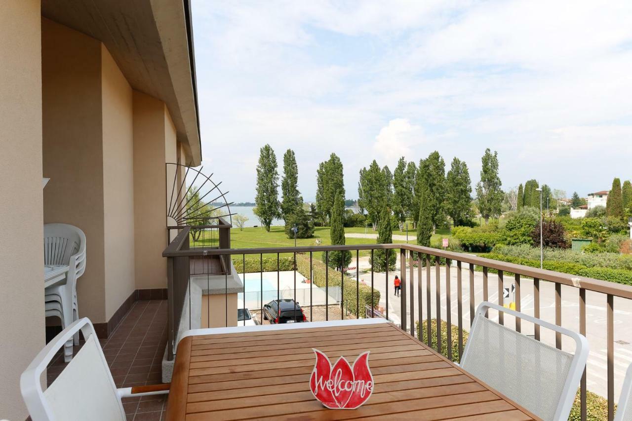 Appartamenti Residence Tulipano Sirmione Exterior foto